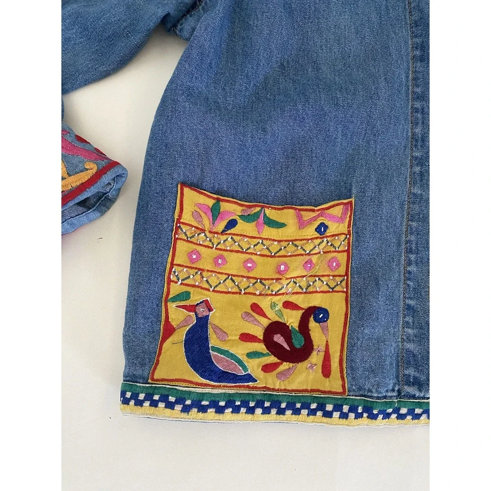 Chicos Denim Jacket Sz 1 Embellished Embroidered Birds & Floral Buffalo Button - Picture 5 of 16